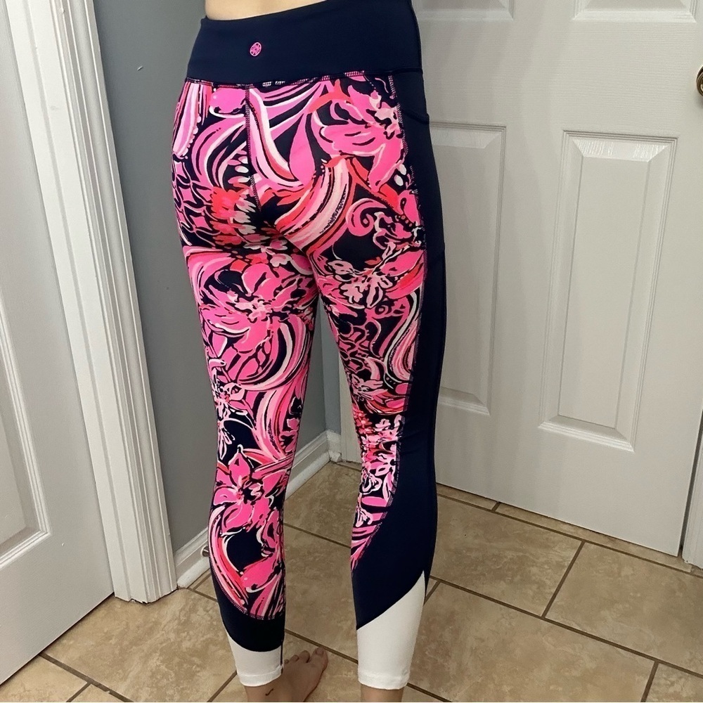 Lilly Pulitzer Leggings Luxletic Pink Floral Preppy Cropped Size Extra Small